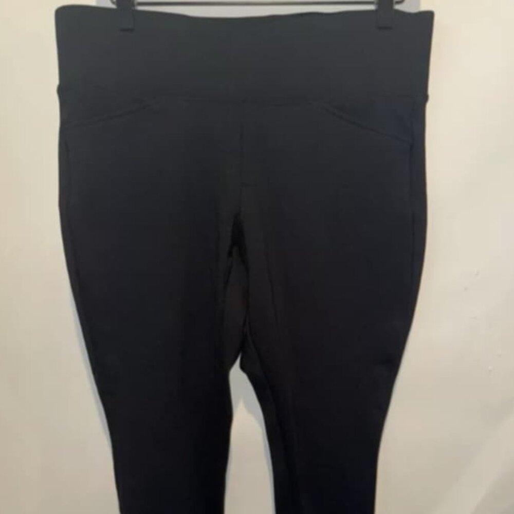 Torrid NWOT ! Pixie ponte pants/leggings